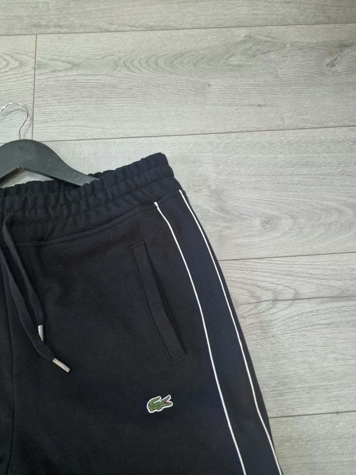 Lacoste donji deo trenerke
