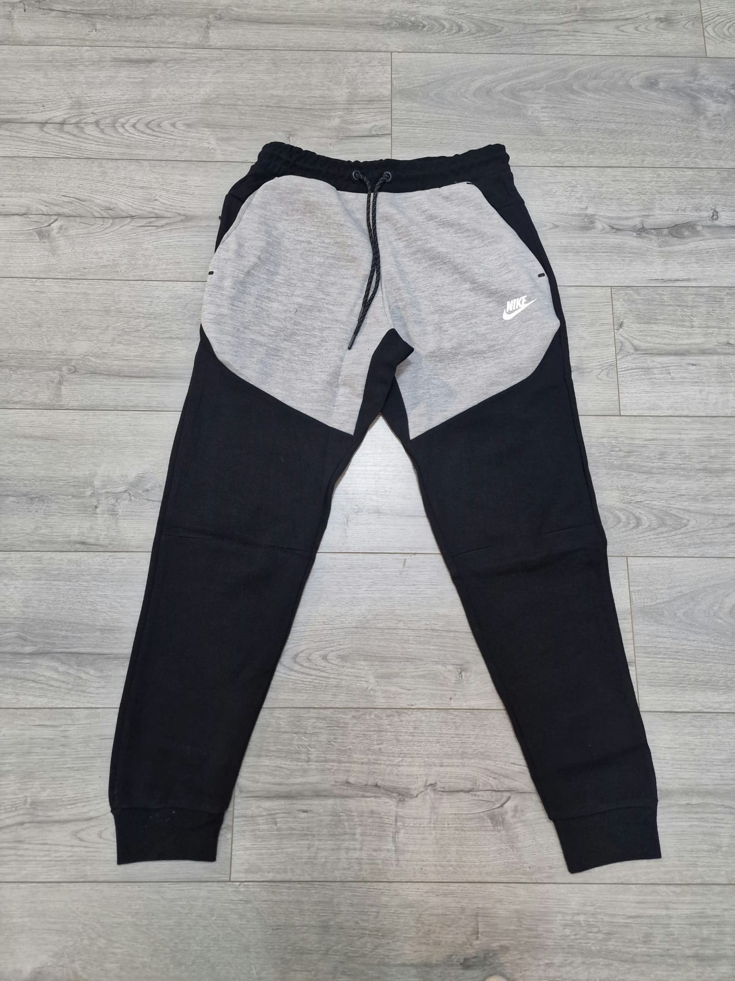 Nike Tech Fleece donji deo trenerke New Gen