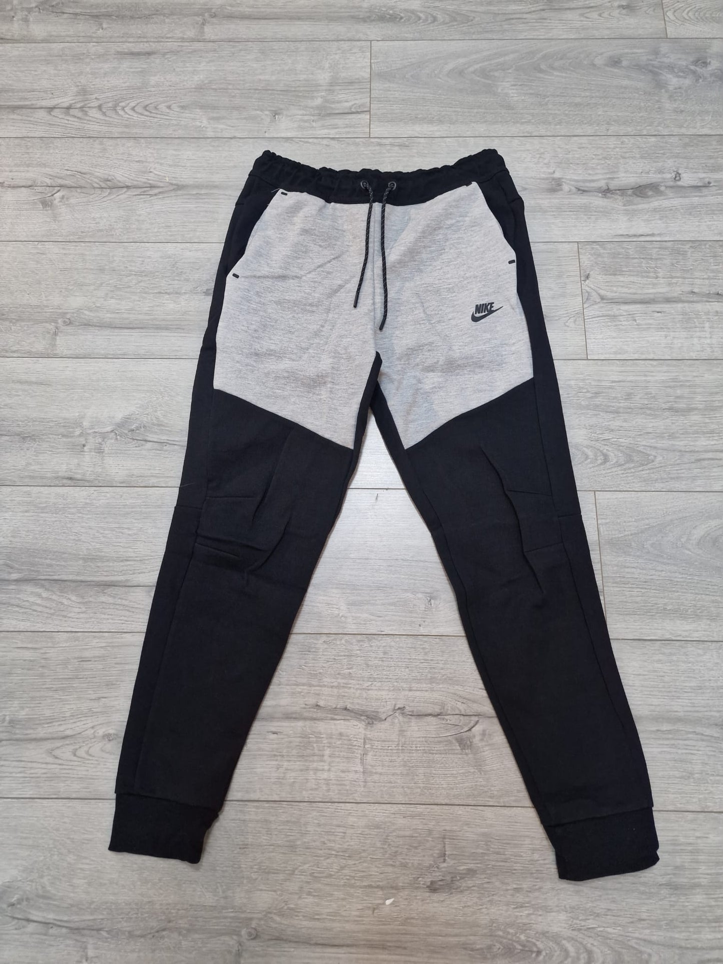 Nike Tech Fleece donji deo trenerke New Gen