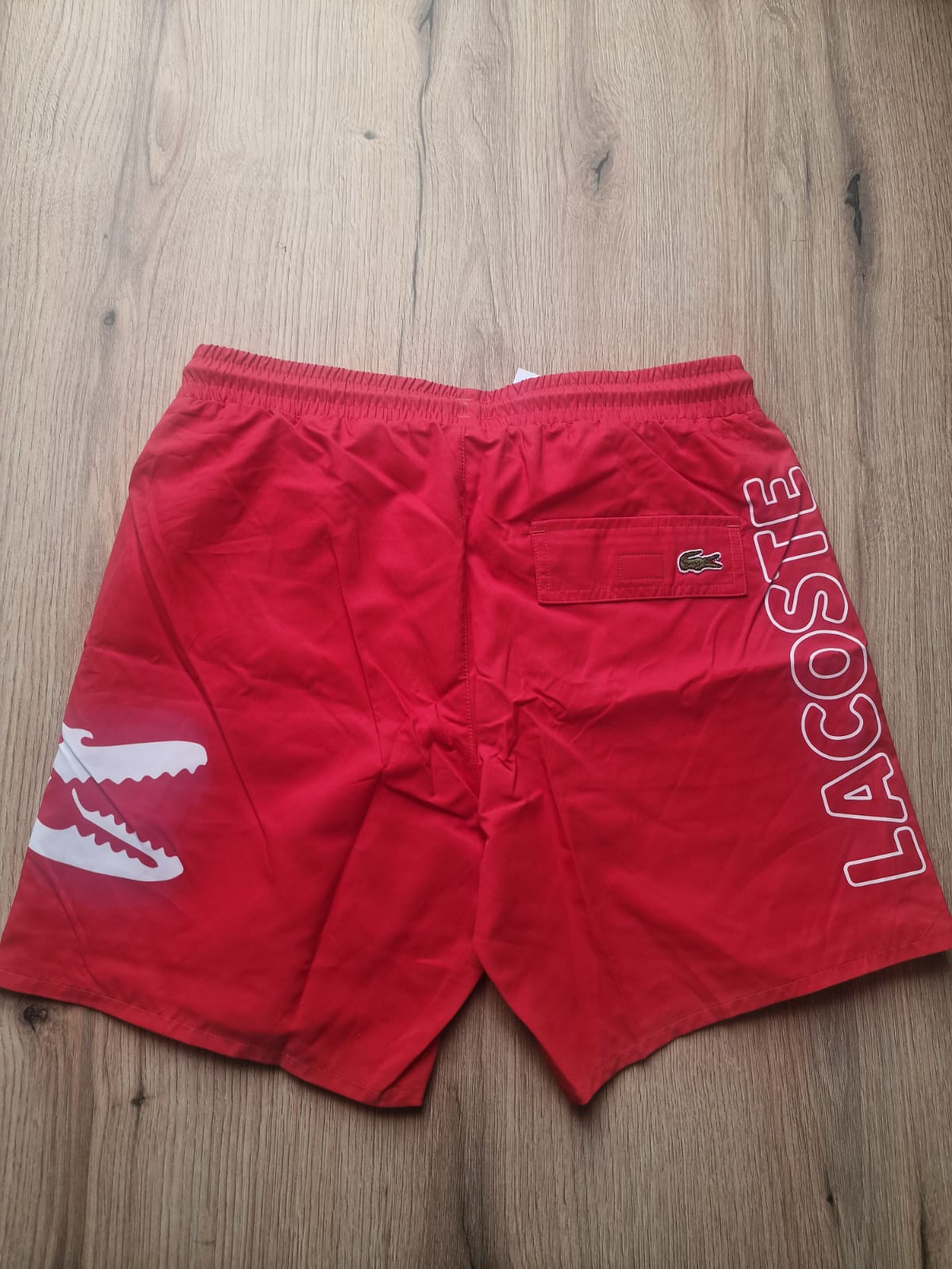 Lacoste kupaci sorc
