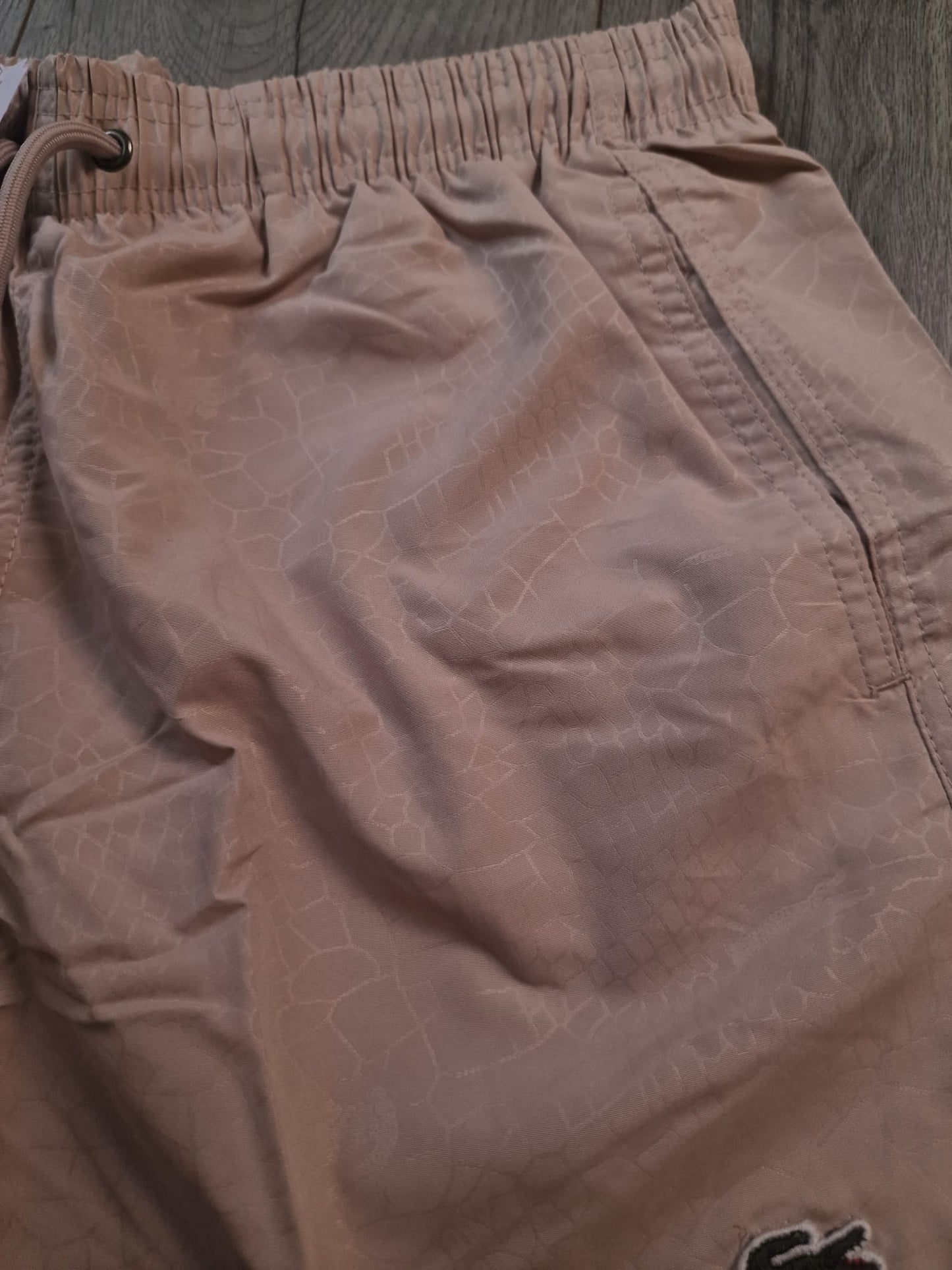 Lacoste kupaci sorc