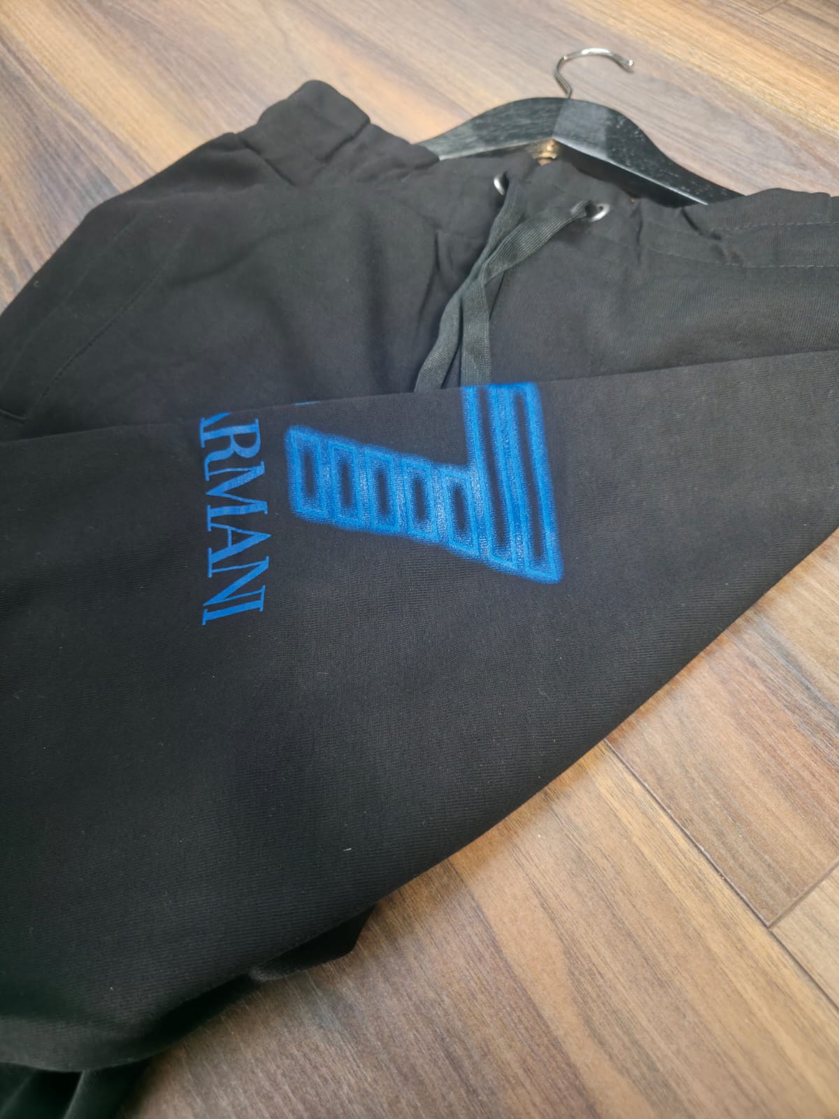 Armani donji deo trenerke