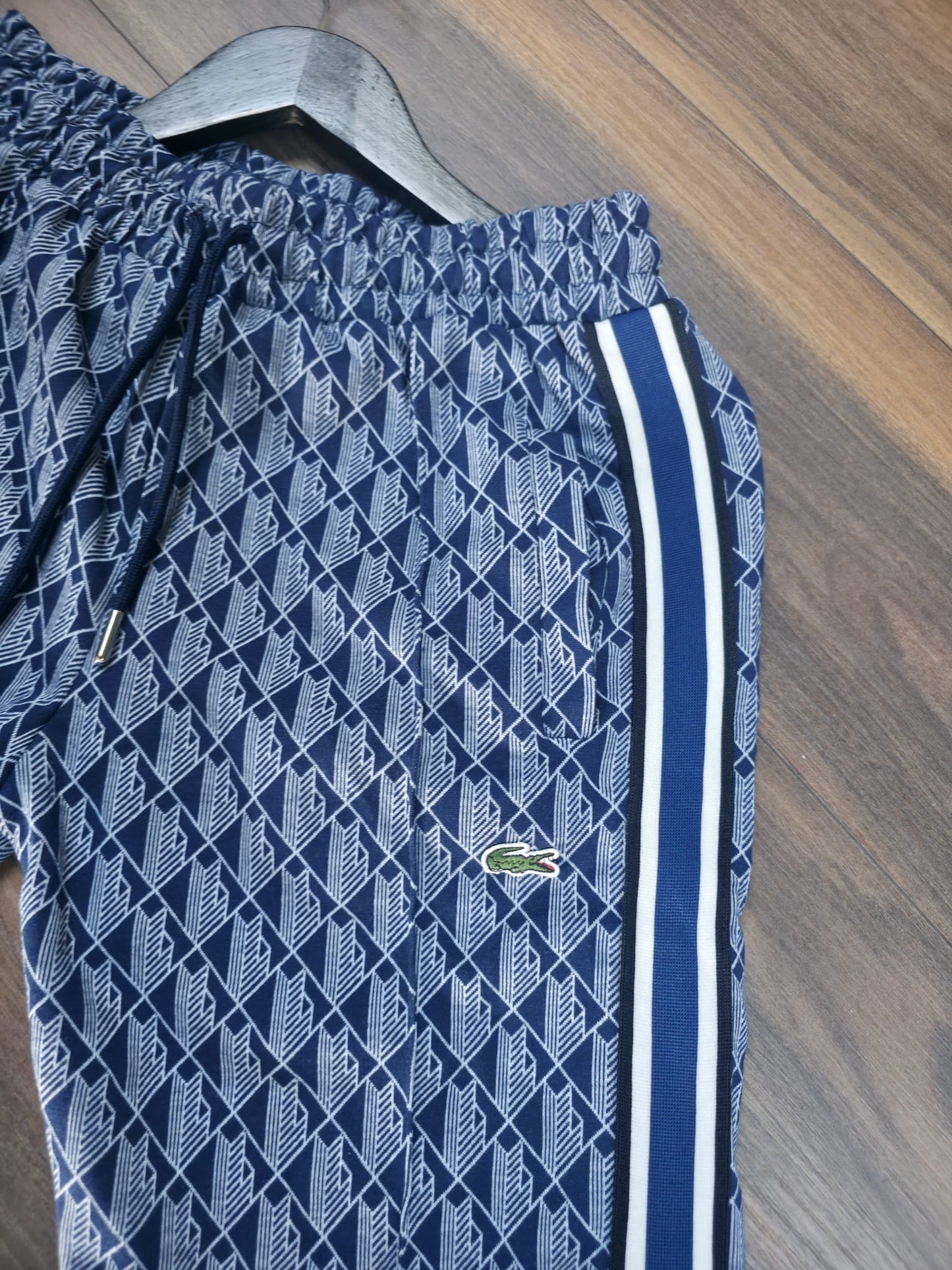 Lacoste donji deo trenerke