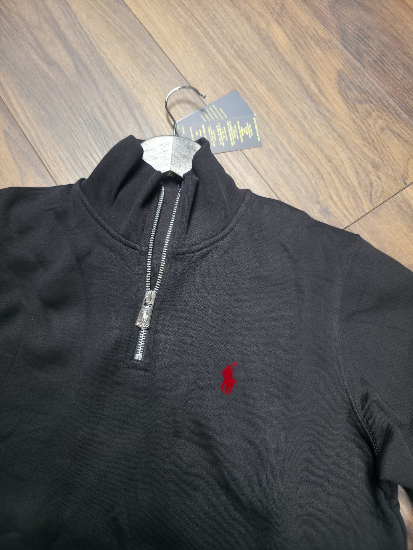 PR half zip duks