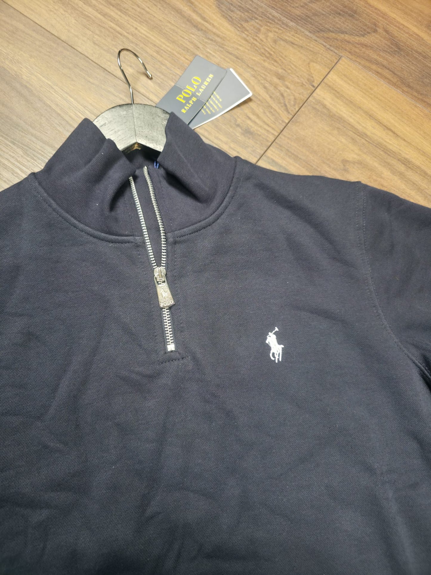 PR half zip duks