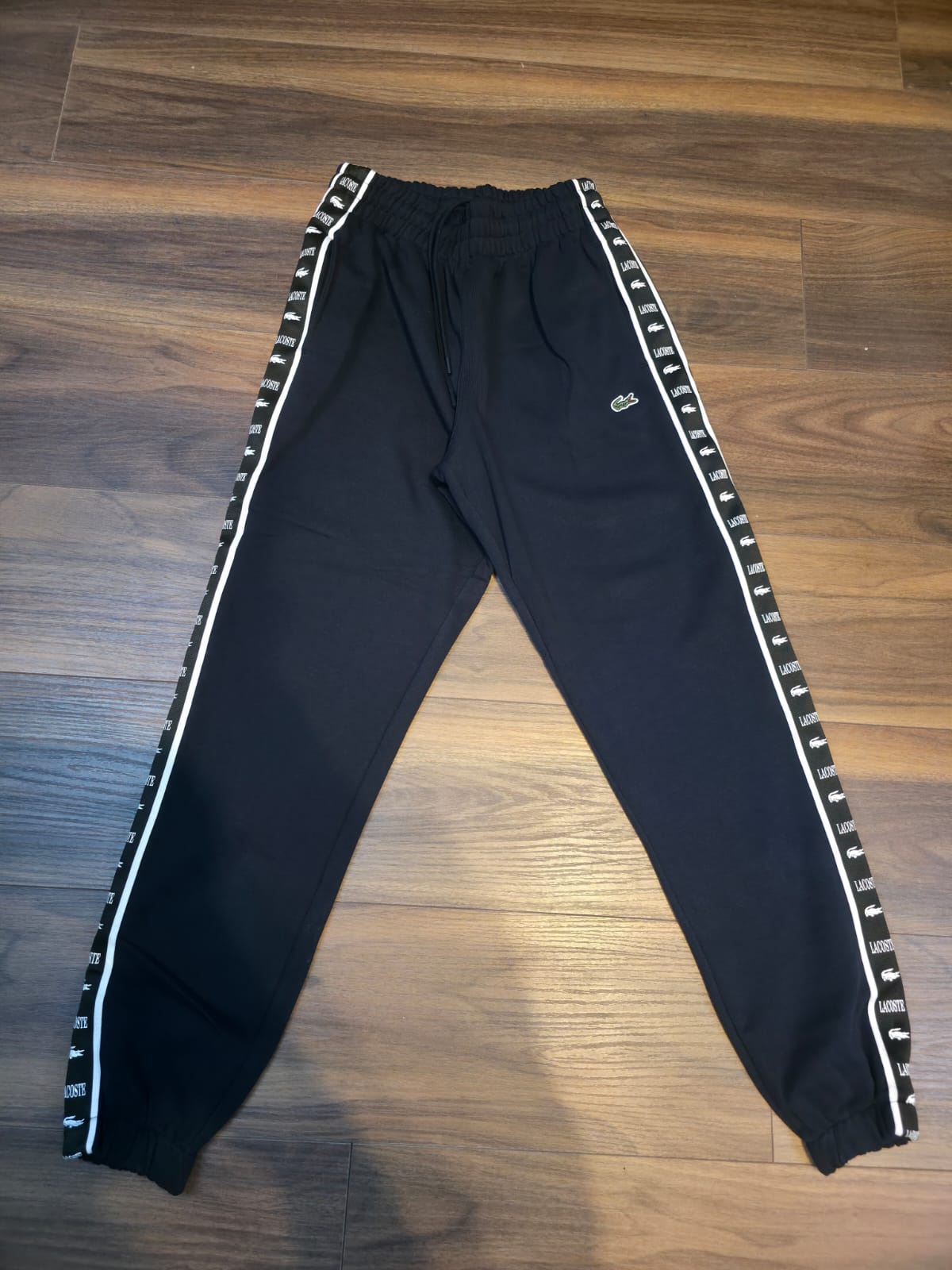 Lacoste donji deo trenerke