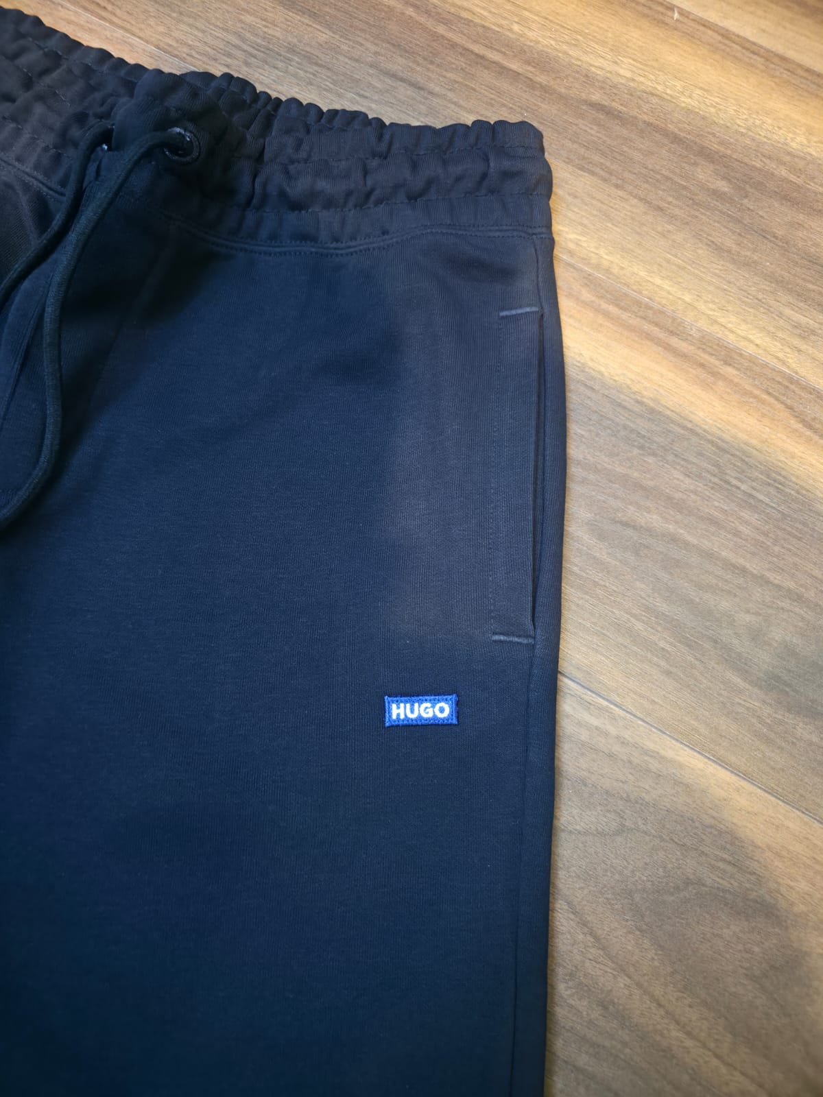 Hugo donji deo trenerke