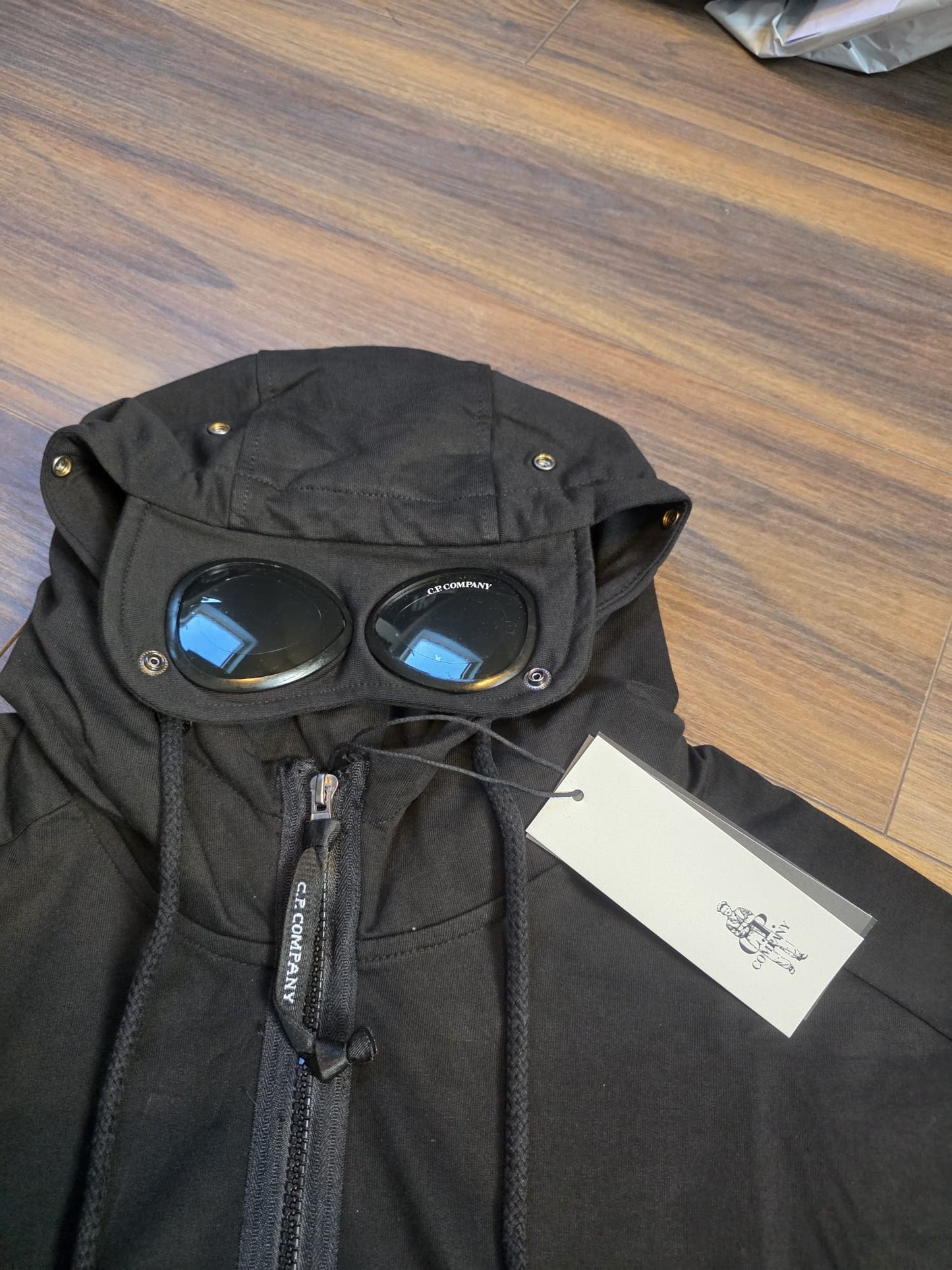 CP company duks MODEL 1