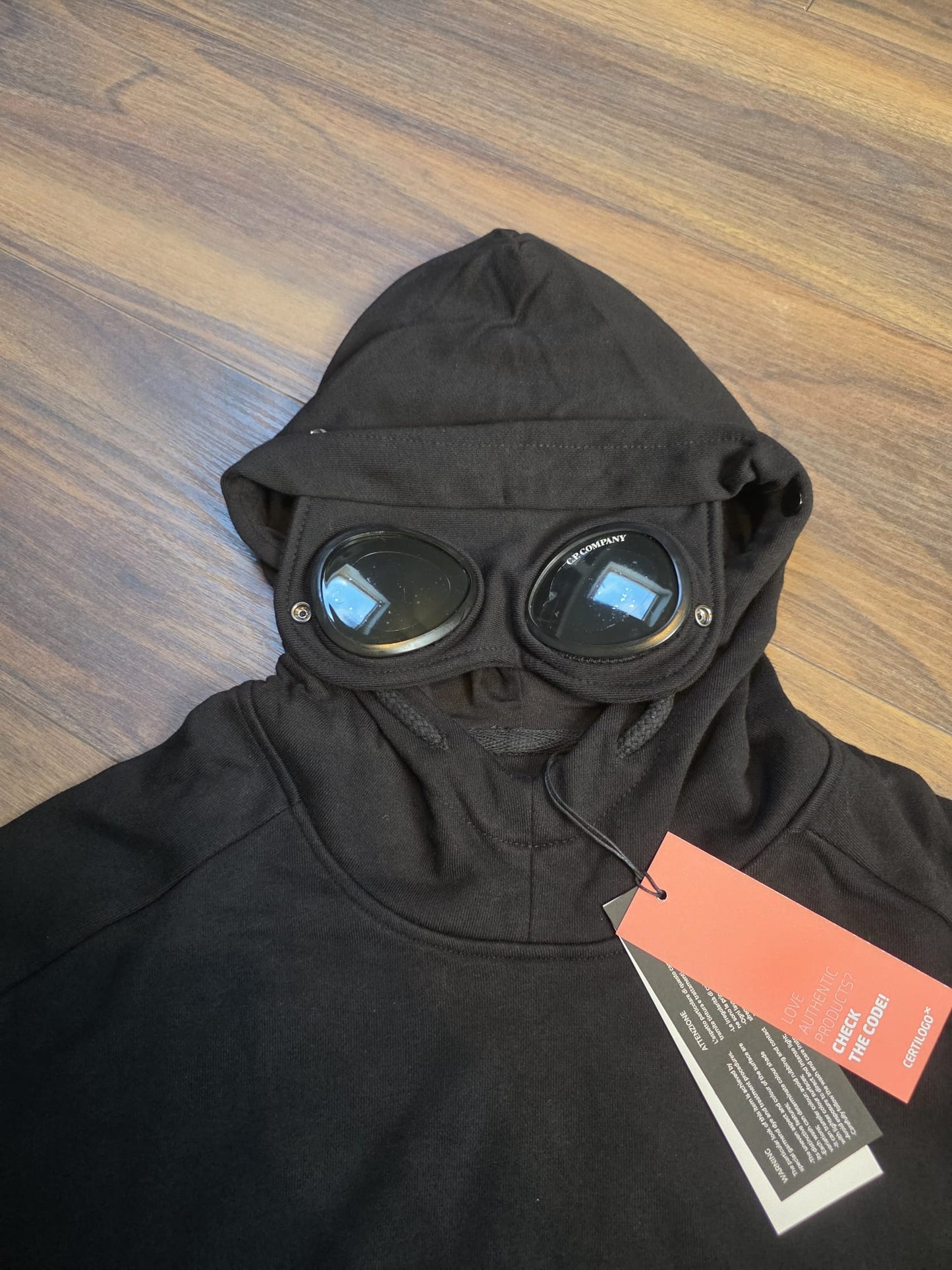 CP company duks MODEL 3