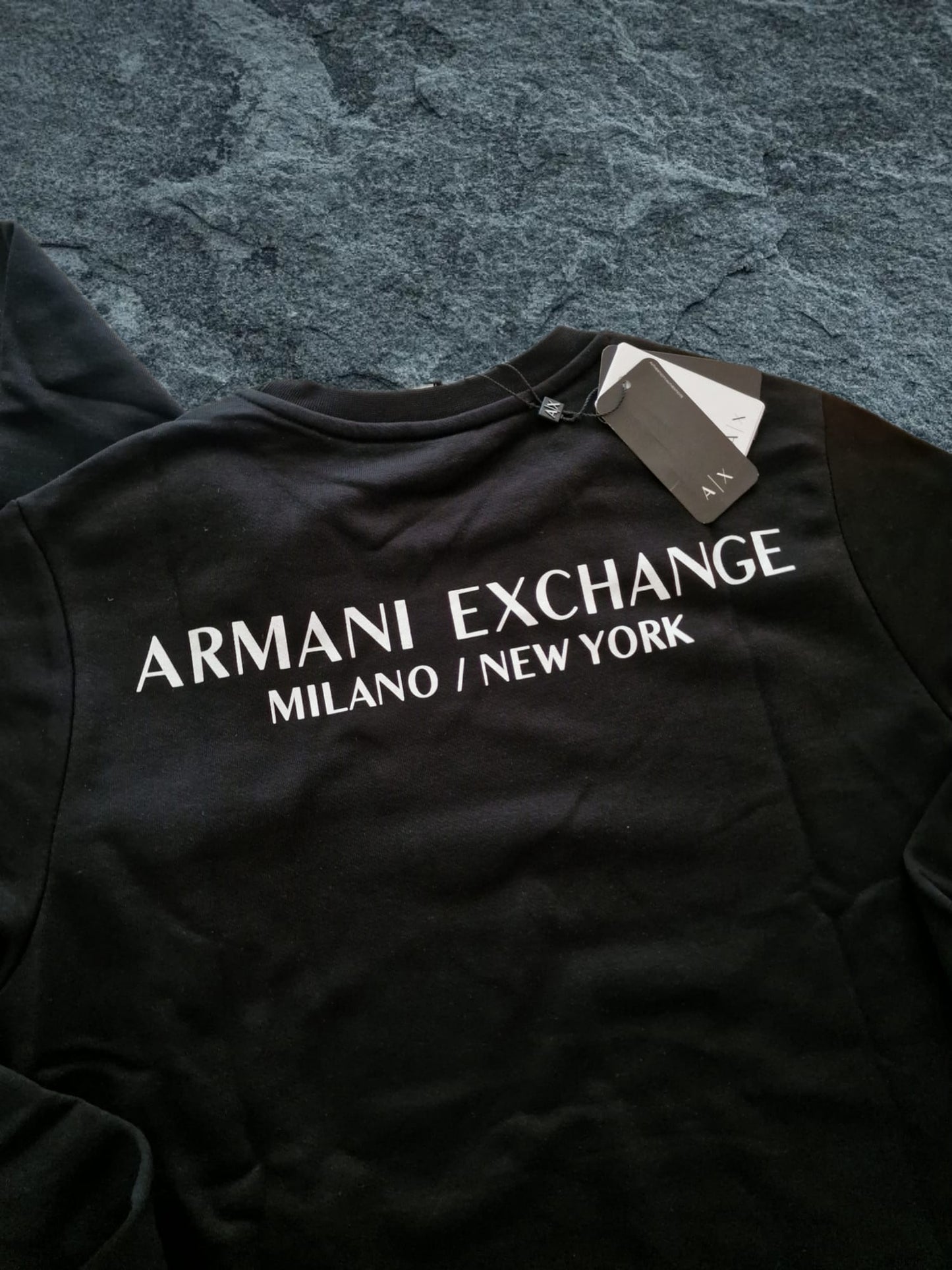 Armani Exchange duks