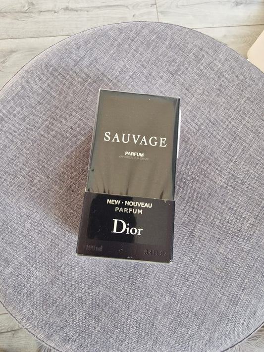 Sauvage Dior parfem