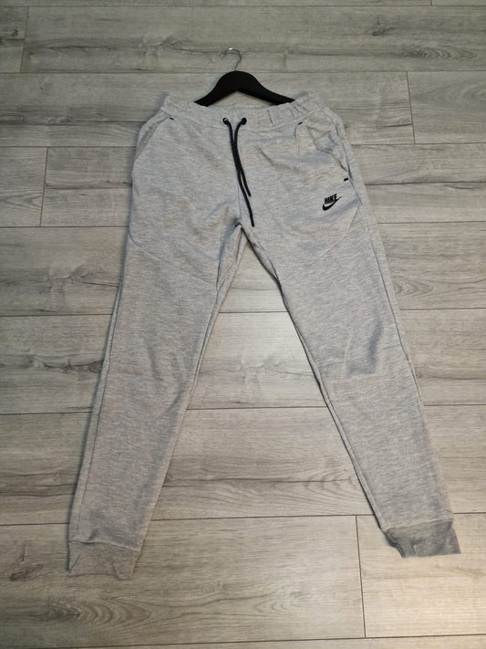 Nike Tech Fleece donji deo trenerke 2022