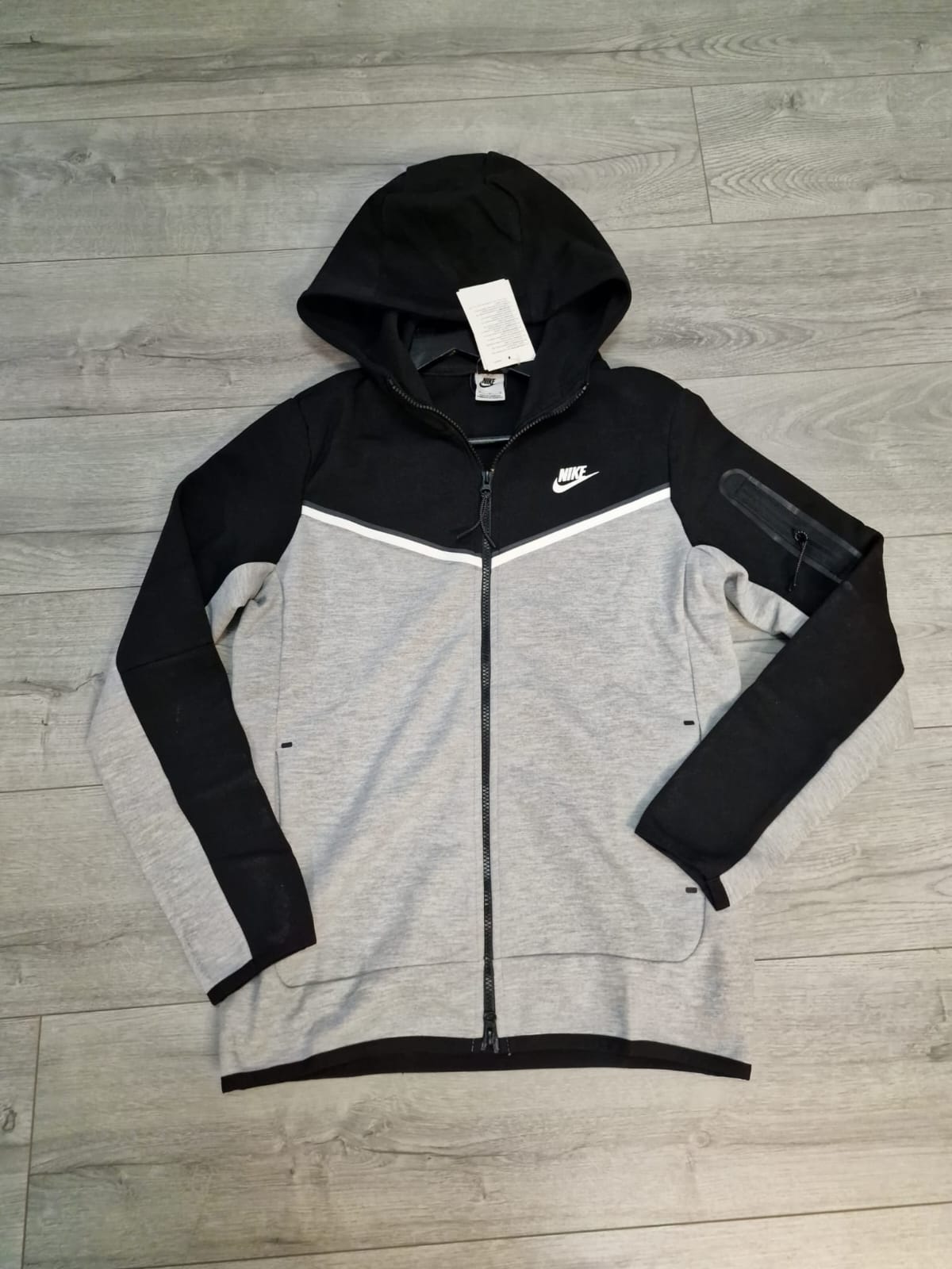 Nike Tech Fleece duks 2022