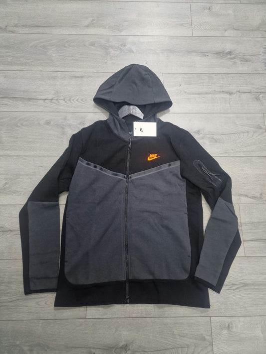 Nike Tech Fleece duks 2022