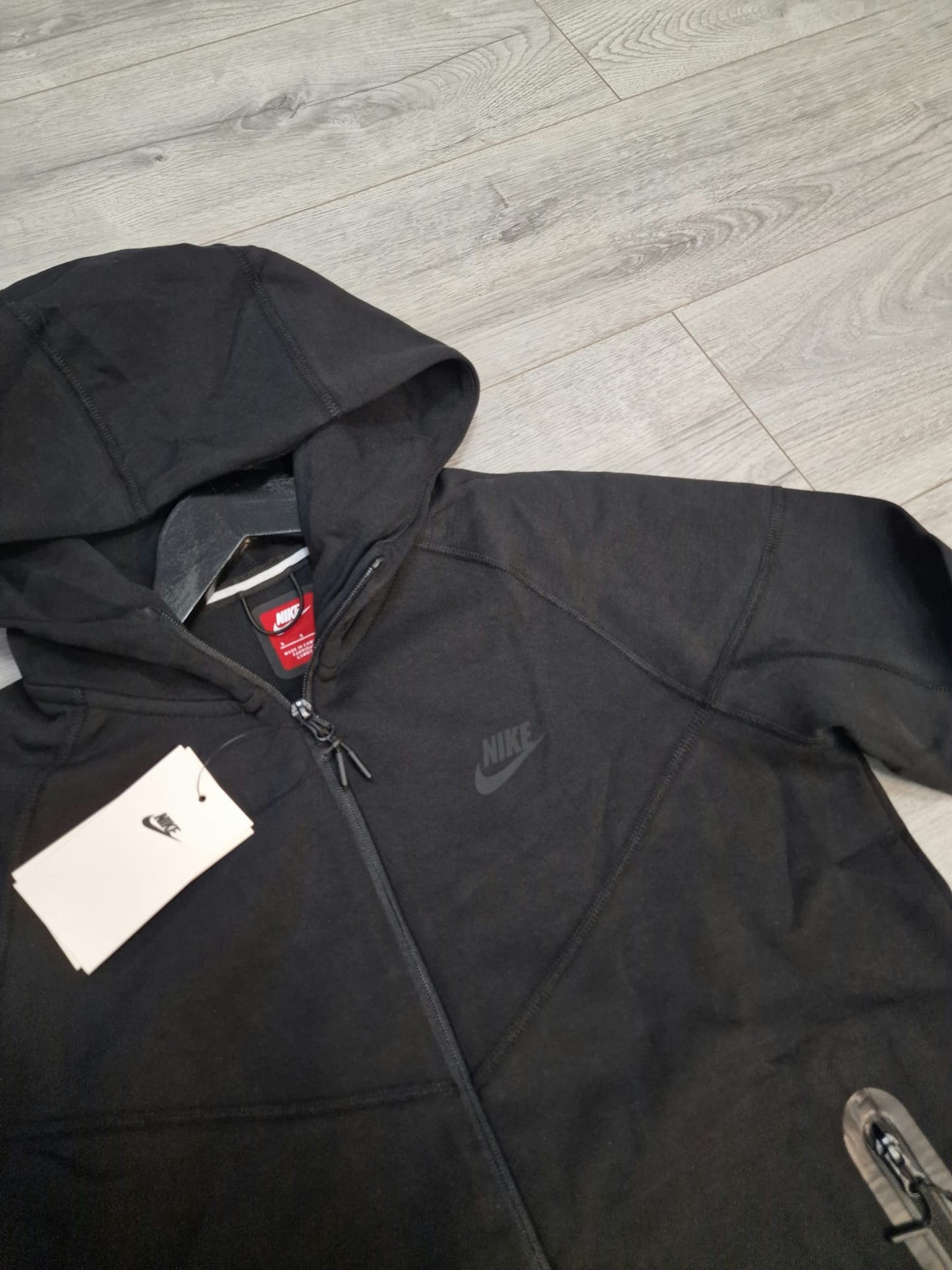 Nike Tech Fleece duks 2023