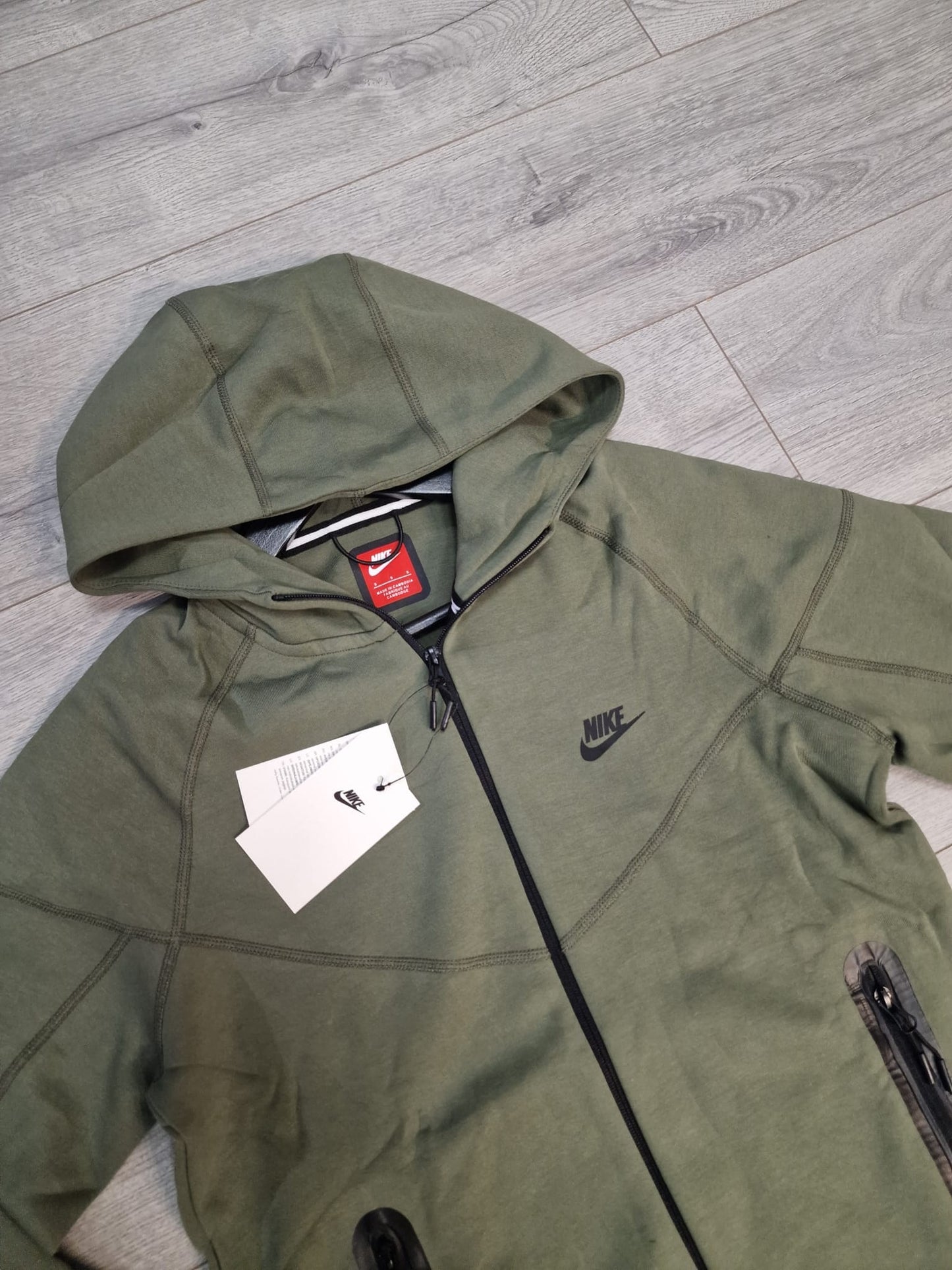 Nike Tech Fleece duks 2023