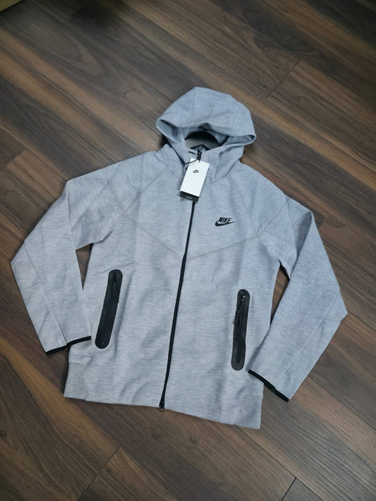 Nike Tech Fleece 2023 duks