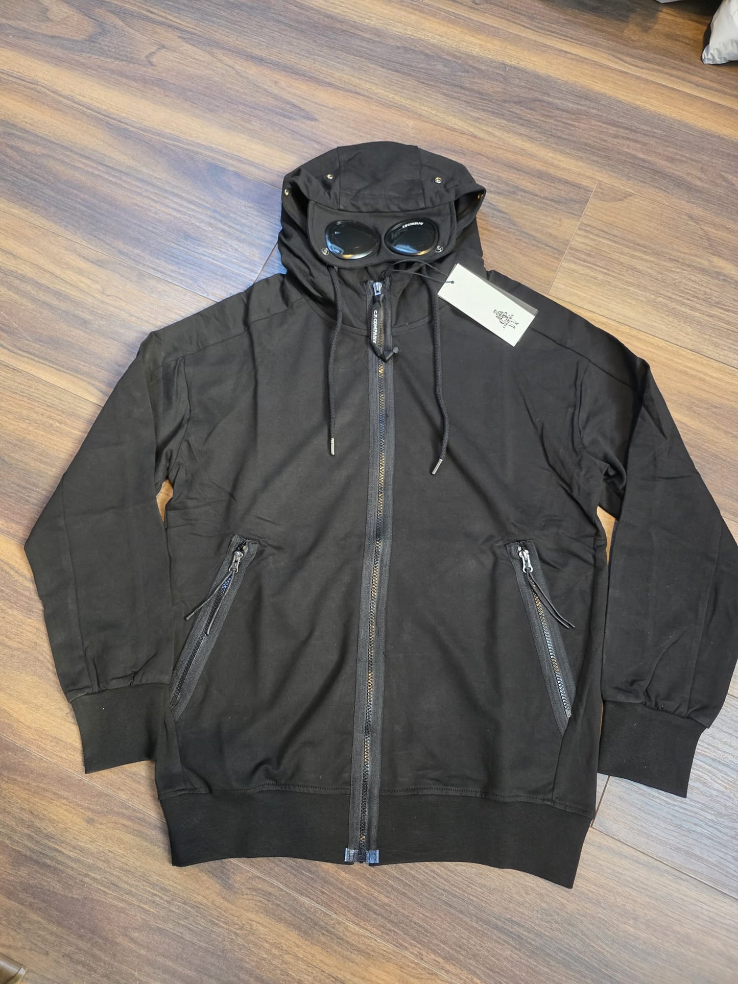 CP company duks MODEL 1