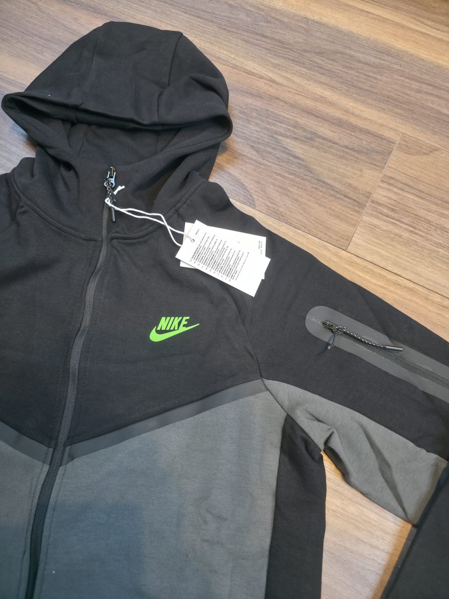Nike Tech Fleece 2025 duks