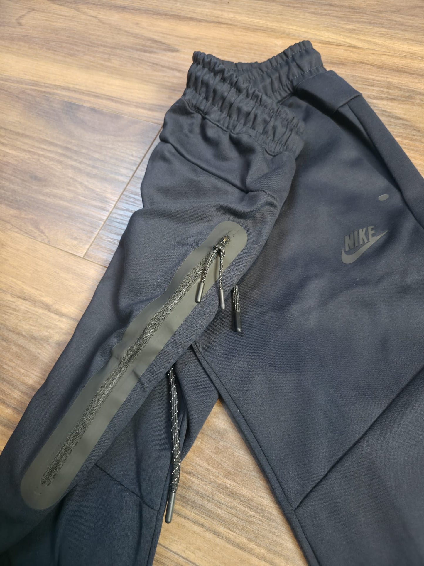 Nike Tech Fleece 2025 donji deo trenerke