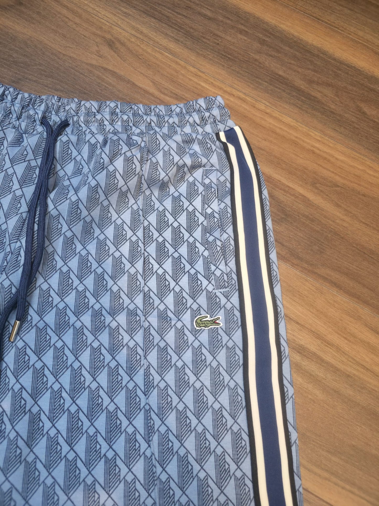 Lacoste donji deo trenerke