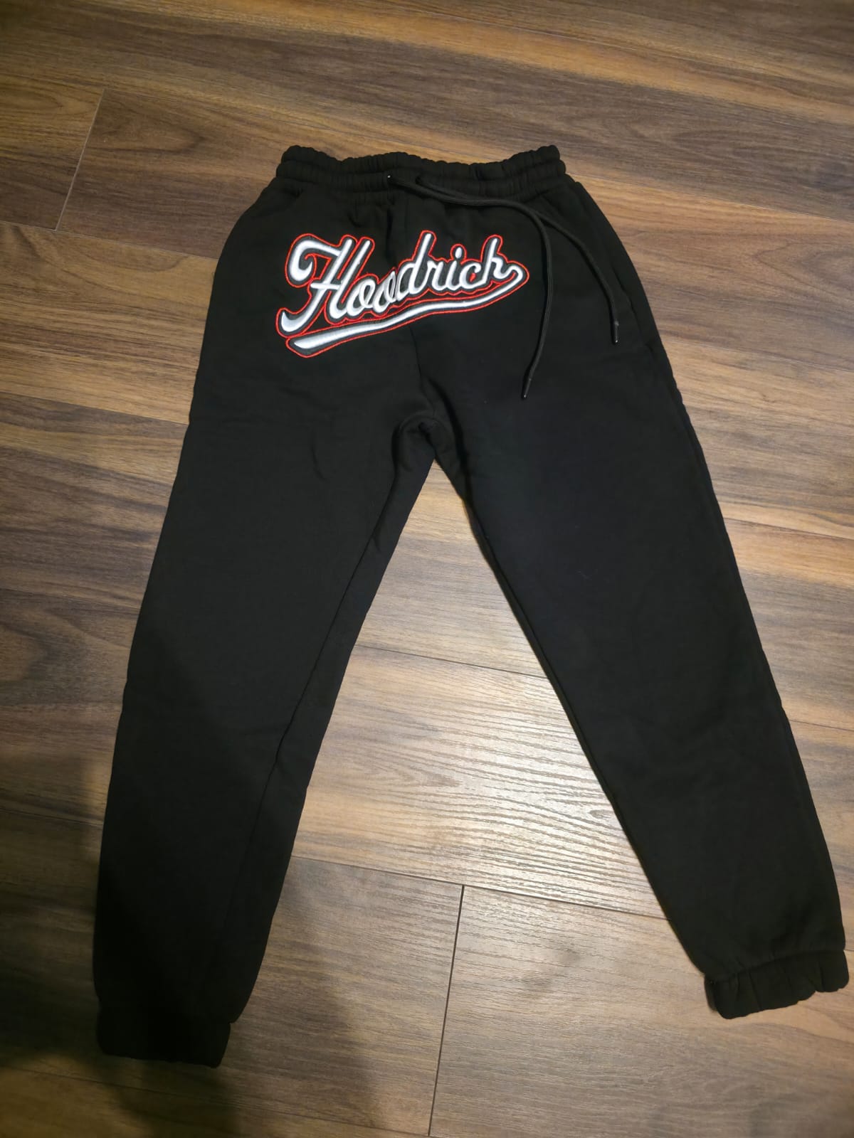 Hoodrich donji deo trenerke