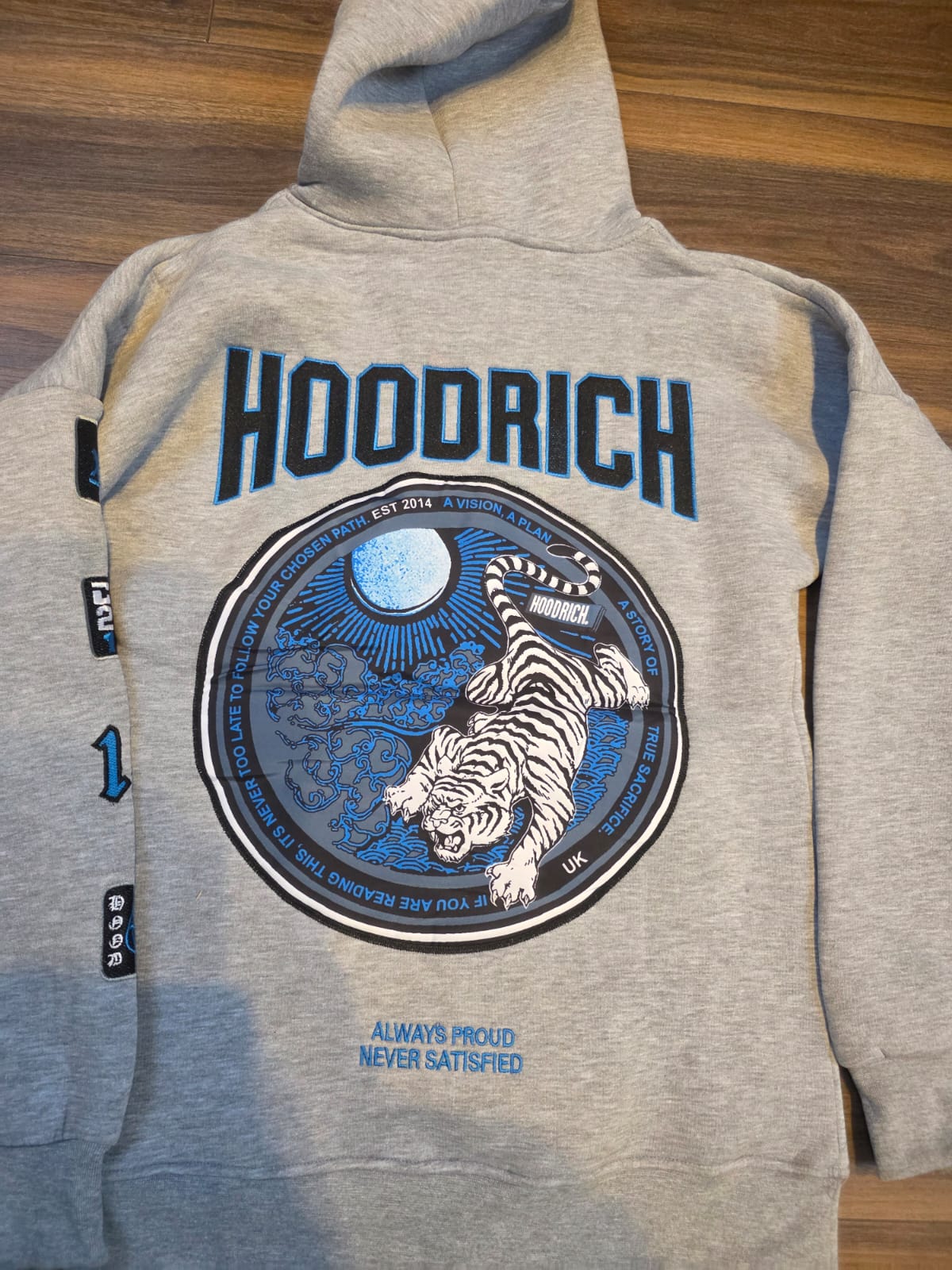 Hoodrich duks